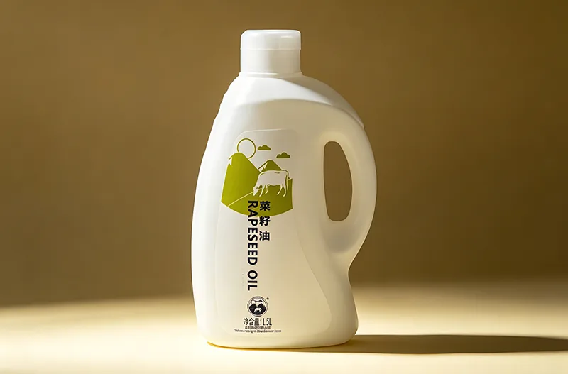 The manufacturing process and advantages of IML toiletry bottles.